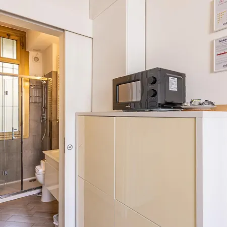 Balcone Sul Naviglio Grande - Darsena - Tortona Design District - Metro M2 Apartment Milan